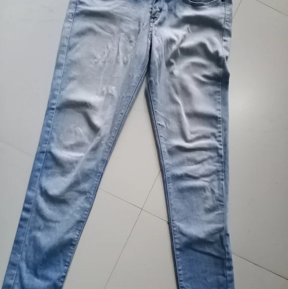 Levis Jeans Ice Blue Light Color . - Picture 7 of 10